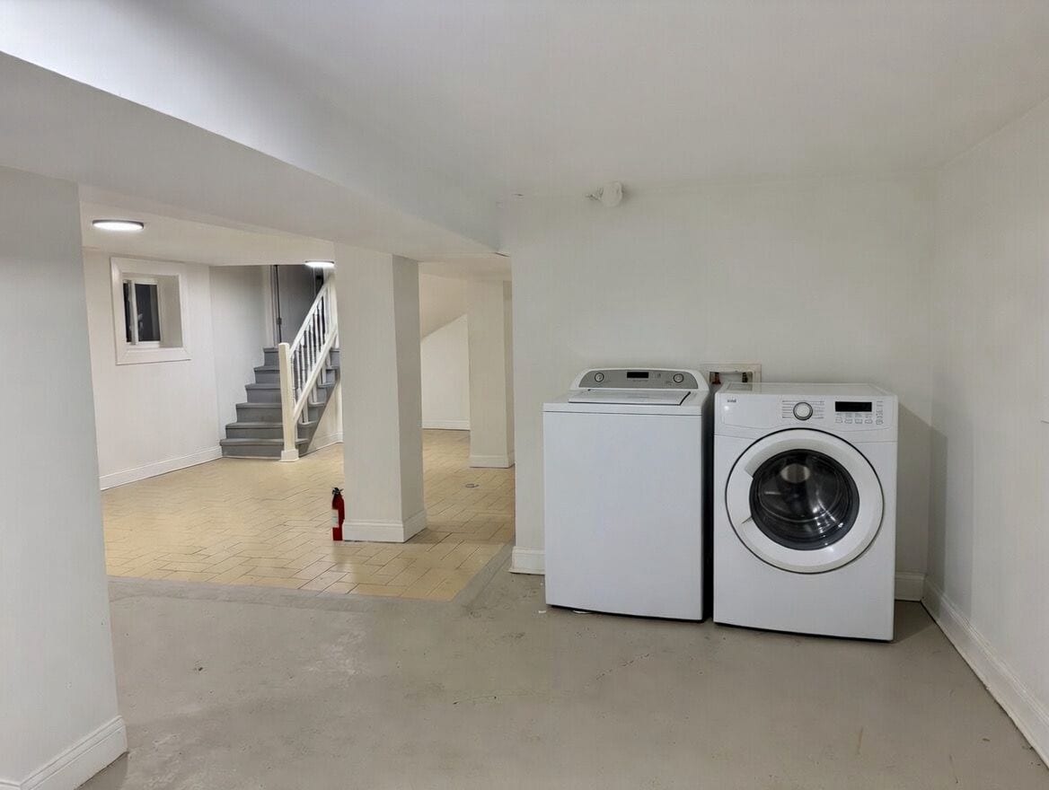 Building Photo - 4741 N Keating Ave