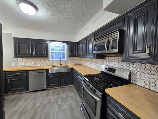 Building Photo - 11102 Endicott Ln