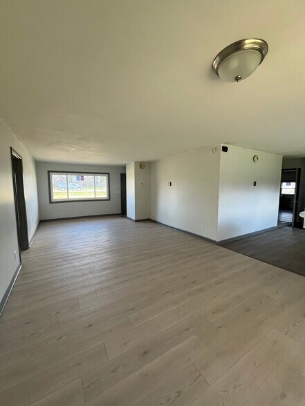 Building Photo - 4533 US Highway 52 W