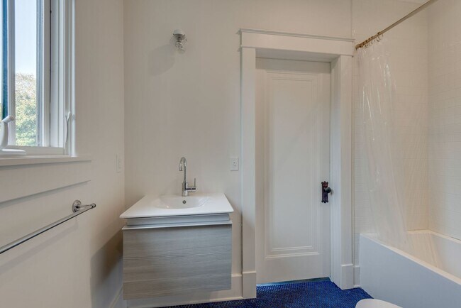 Building Photo - Welcome home to this historic stunner on o...