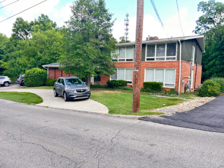 Building Photo - 1201 Old Cannons Ln