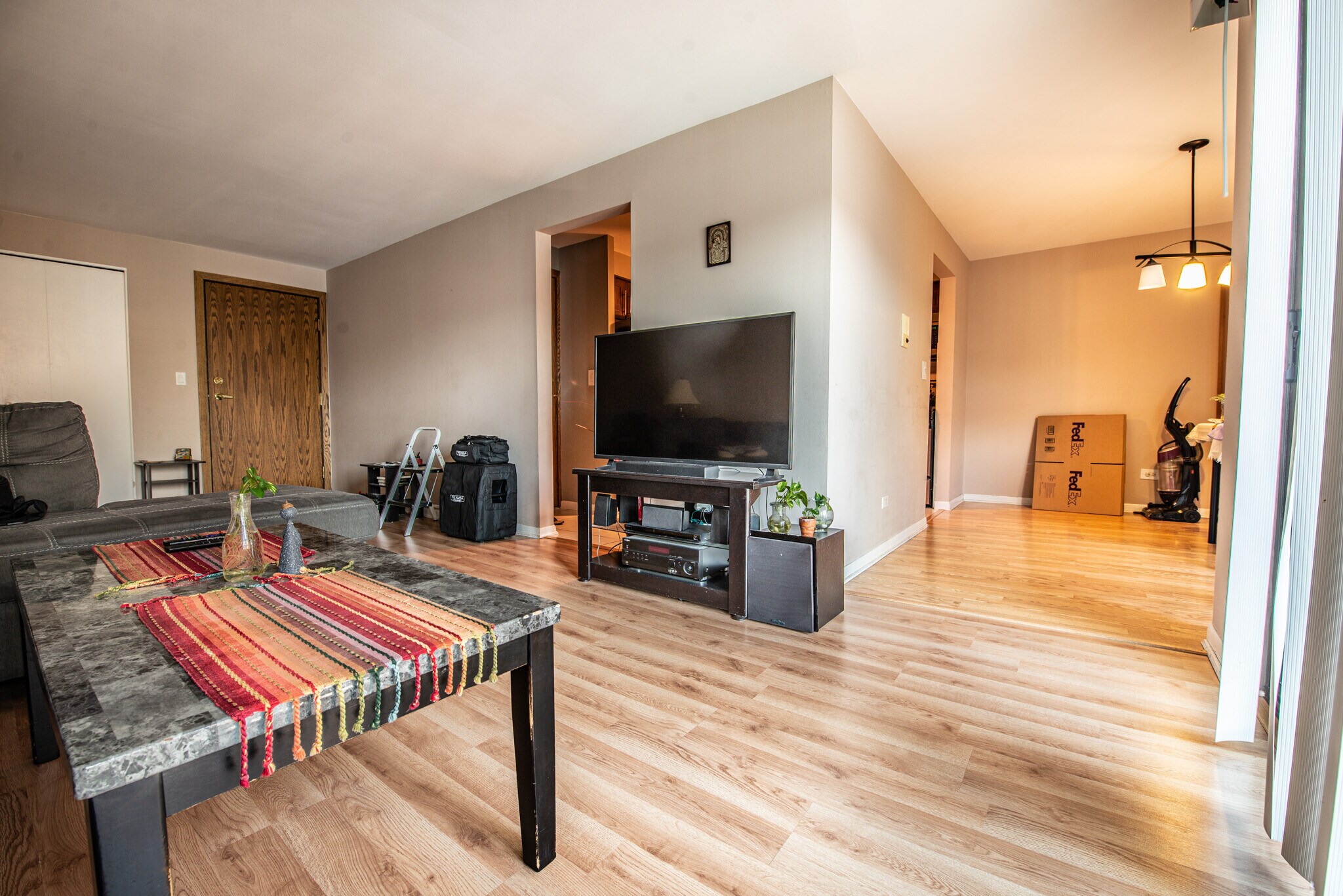 Building Photo - 5525 N Chester Ave