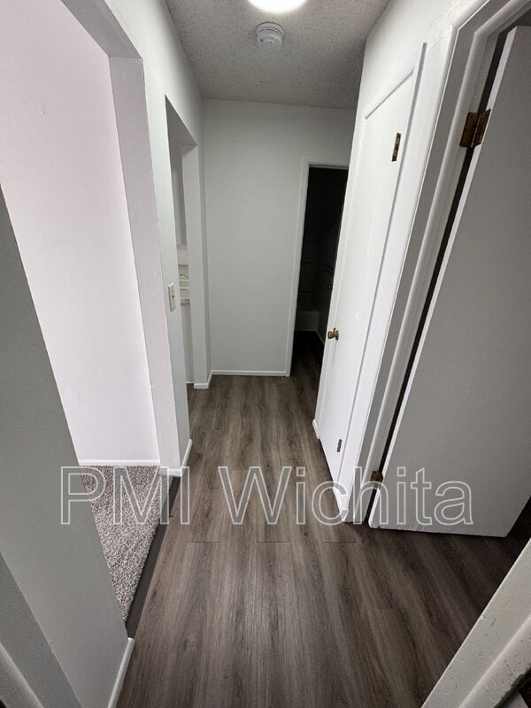 Building Photo - 1508 W Esthner Ave