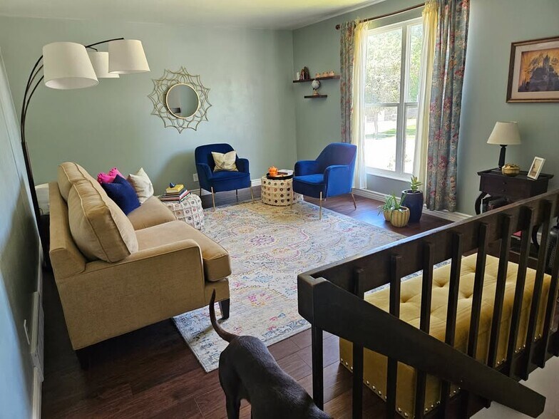 Building Photo - 175 W 400 S