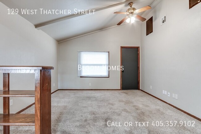 Building Photo - Great location just west of downtown Edmond!