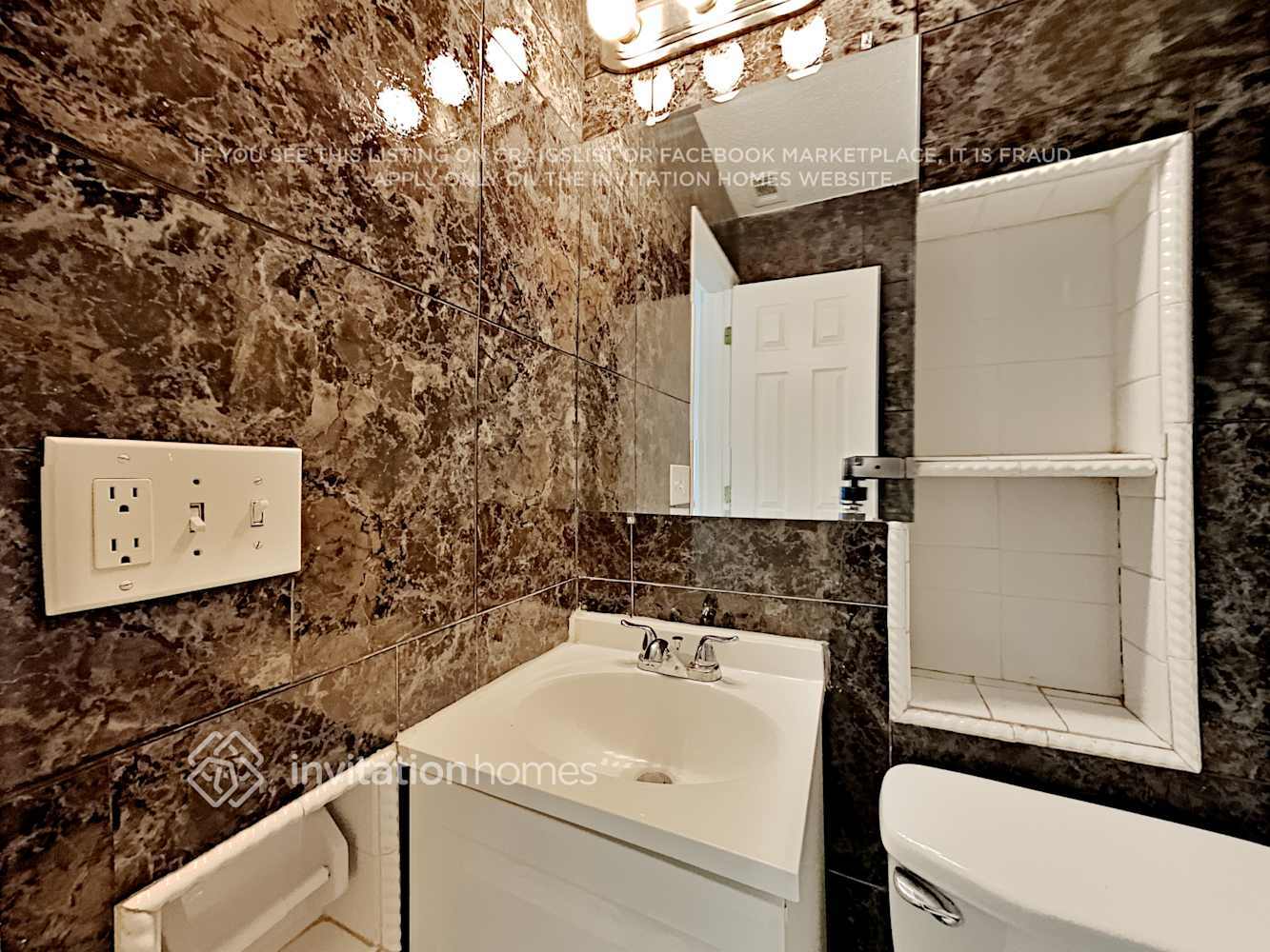 Building Photo - 3782 N 139th Ave