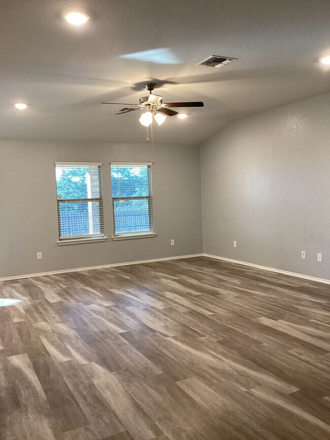 Building Photo - COMING SOON!