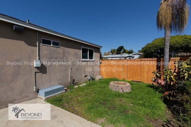 Building Photo - 815 Whaley St