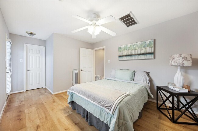 Building Photo - 4113 Blossom St