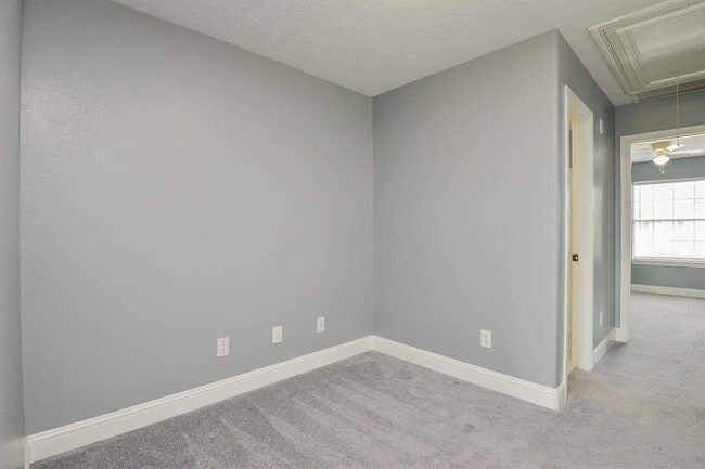 Building Photo - 8755 Thistlemoor Ln