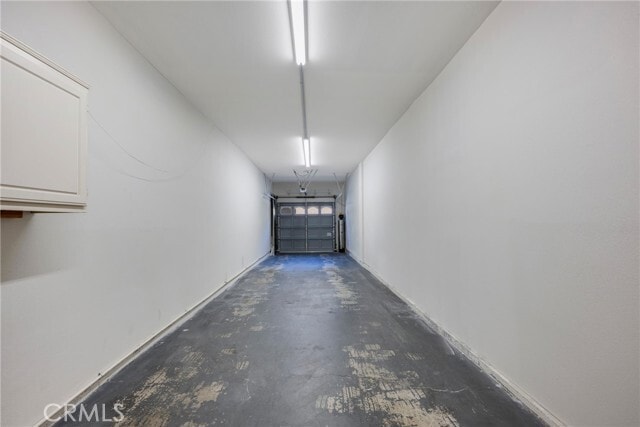 Building Photo - 1082 S St Tropez Ave