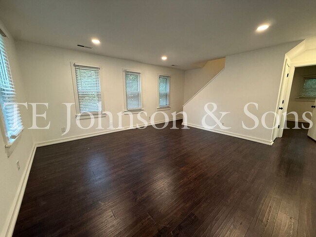 Building Photo - 4309 Walnut Hollow Dr