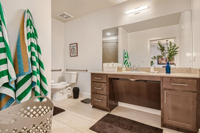 Building Photo - Modern 1 BDR in Peloton - Ground Floor - Full Accessible