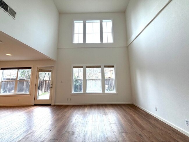 Building Photo - 7835 Veronica Ct