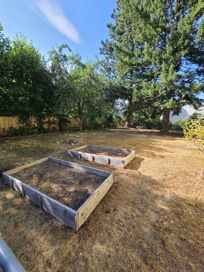 Building Photo - 11TH AVENUE HOUSE (P#297)