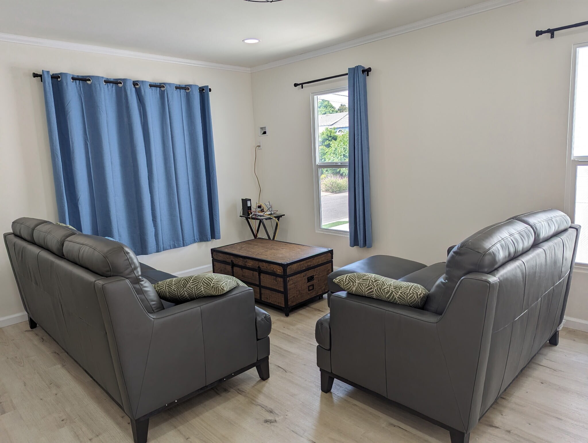 Building Photo - 1041 2nd St