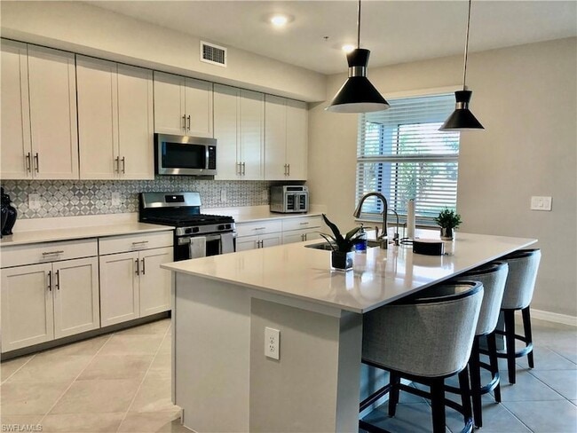 Building Photo - 43253 Waterbird Way