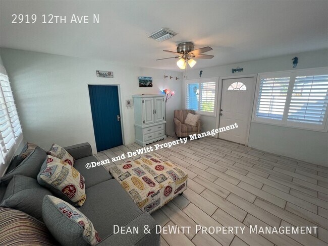 Building Photo - 2919 12th Ave N