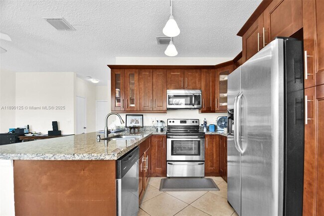 Building Photo - 8713 NW 6th Ct