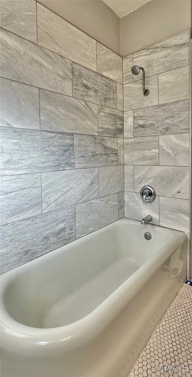 Building Photo - 4917 Murdoch Ave