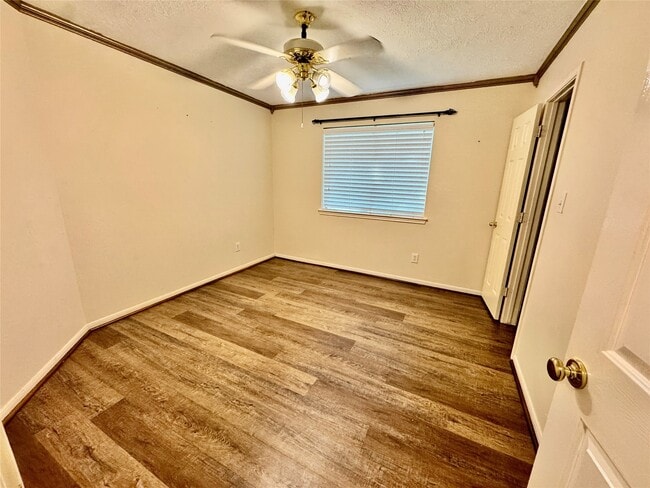 Building Photo - 20303 Misty Cove Dr