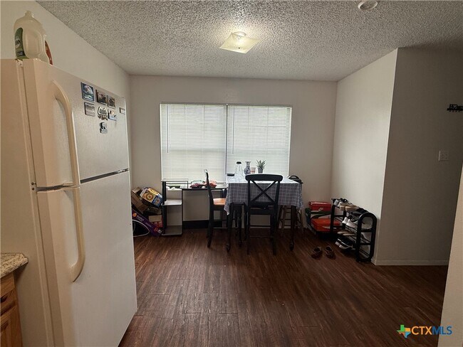Building Photo - 106 Lady Bird Ln