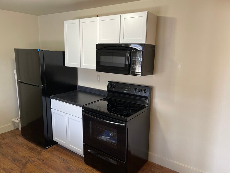 Building Photo - 821 Wright St