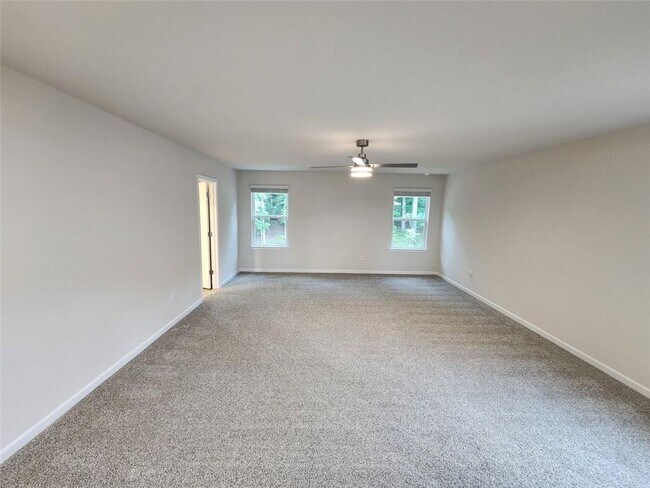Building Photo - 235 Vly Oak Dr