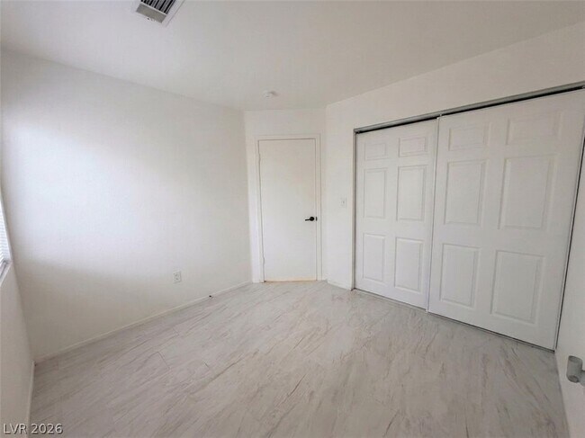 Building Photo - 4187 Heller Dr