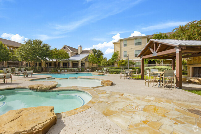 Building Photo - The Ranch at State Highway 123