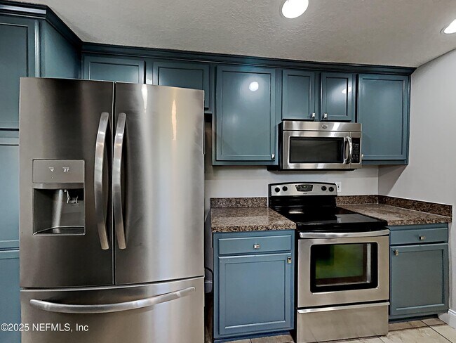 Building Photo - 3169 Indian Dr