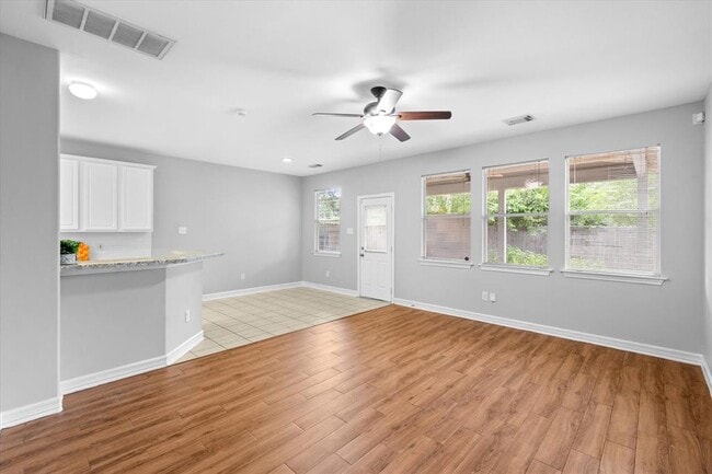 Building Photo - 2946 Loganberry Park Ln