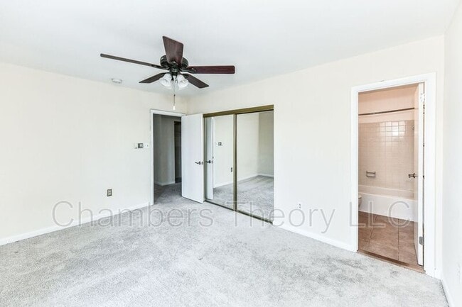 Building Photo - 8088 Edinburgh Dr