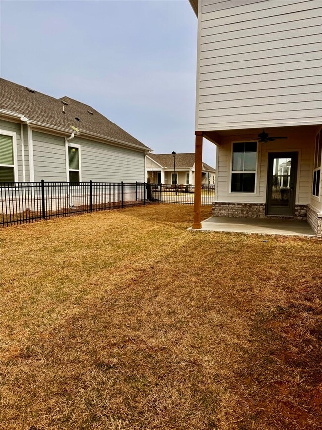 Building Photo - 6747 Winterwood Ave