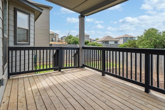 Building Photo - 925 Yellow Ribbon Trl