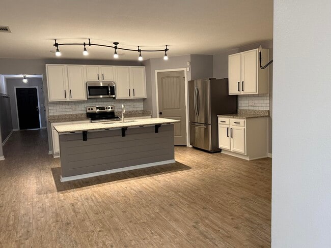 Building Photo - 351 Merlin Ct