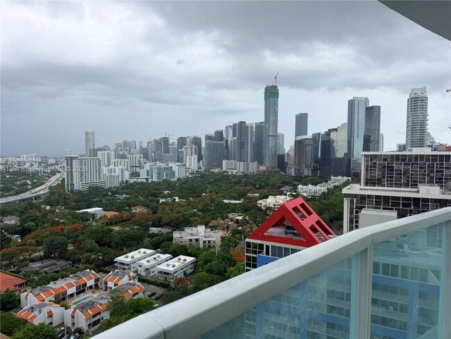 Building Photo - 2101 Brickell Ave