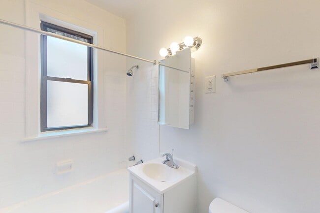 Floorplan - 5053 S. Ellis Avenue