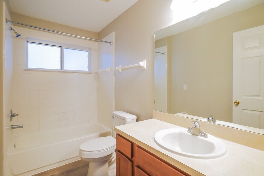 Building Photo - 1869 Enterprise Ave