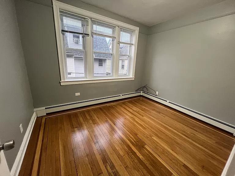 Building Photo - 370 Aurora Ave