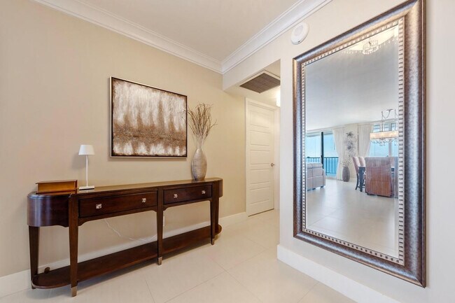 Building Photo - 4280 Galt Ocean Dr