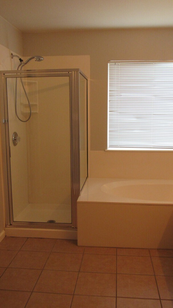 Building Photo - 1510 Ridgewood Dr