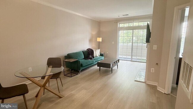 Building Photo - 2710 Bellforest Ct
