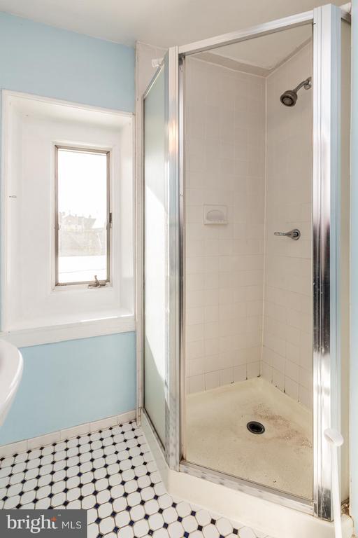 Building Photo - 161 Cotton St