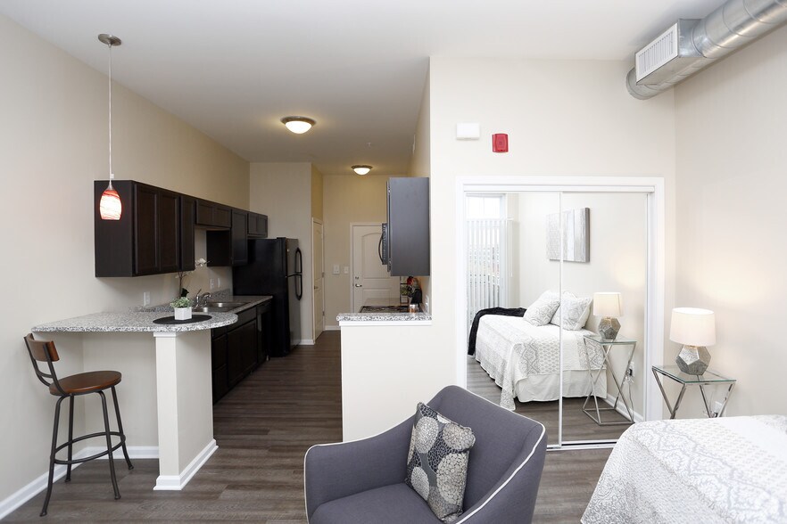 Living Area - 632MLK