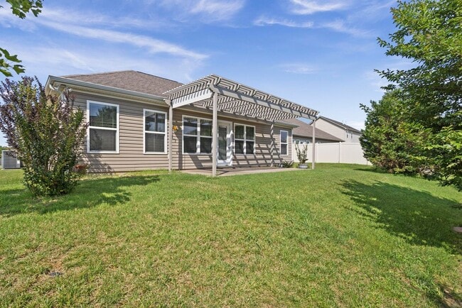 Building Photo - 1075 Campbell Ave