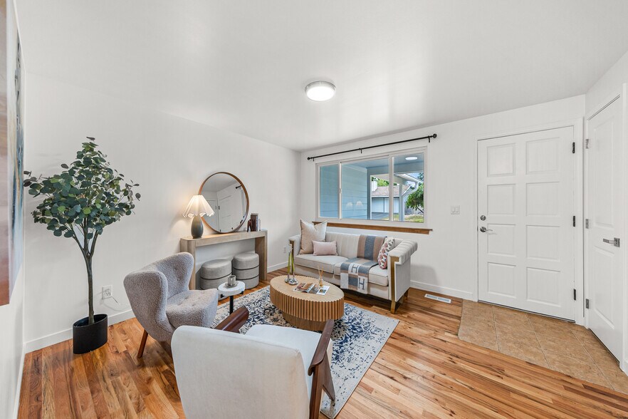Building Photo - 8808 NE 139th St