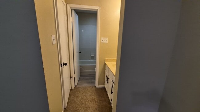 Building Photo - 6314 Cambridge Dr