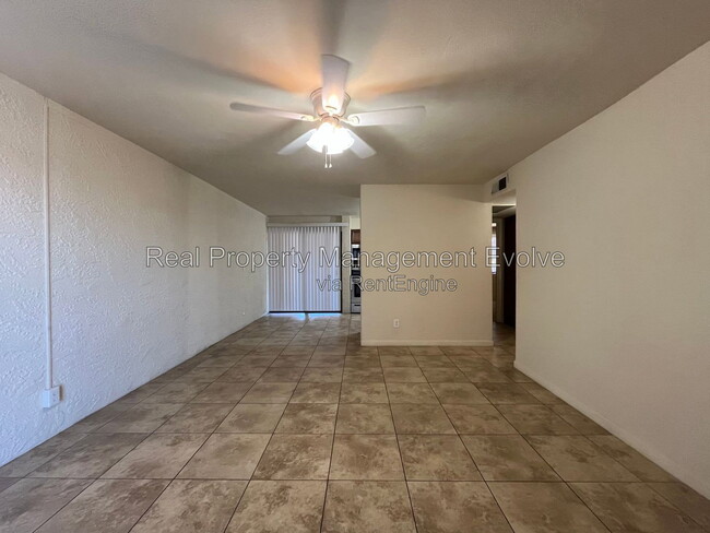 Building Photo - 7110 E Continental Dr
