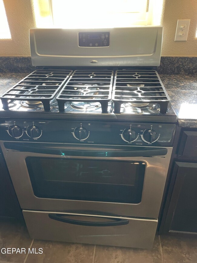 Building Photo - 3233 Muddy Point Ln